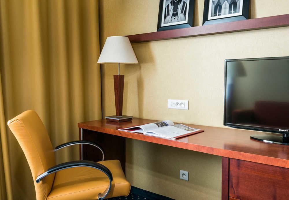 Courtyard By Marriott Prague City Экстерьер фото