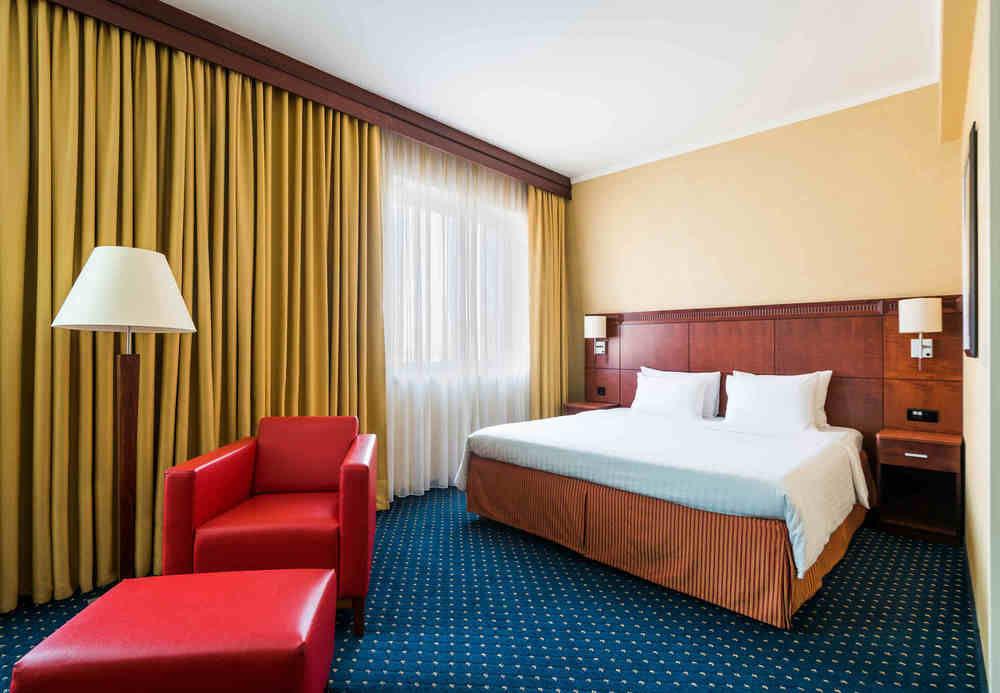 Courtyard By Marriott Prague City Экстерьер фото